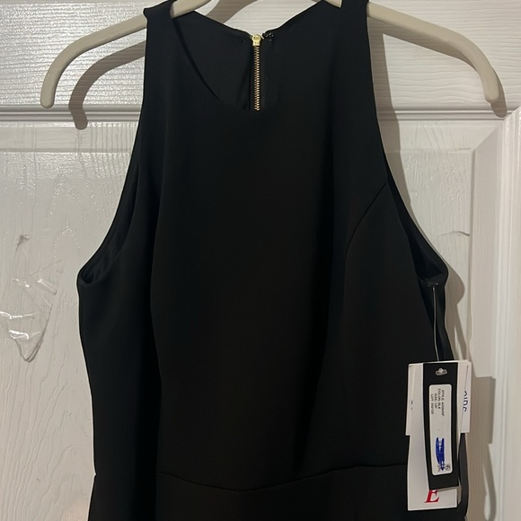 Betsy & Adam ARIELLE" SCUBA CREPE RUFFLE SLIT GOWN - Picture 7 of 13